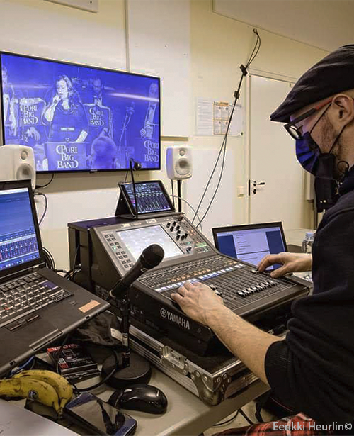 Kuvituskuva Miksaaja 500x615