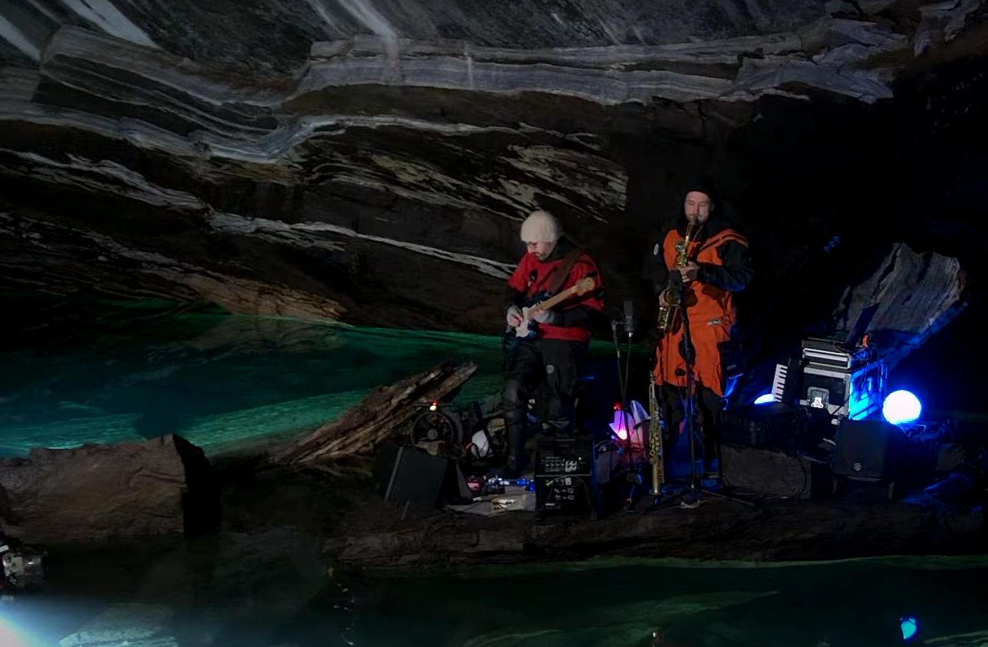 Plura Cave Music screenshot